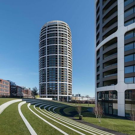 Beautiful 1 - Bedroom Apartment In Downtown Pressburg Exterior foto